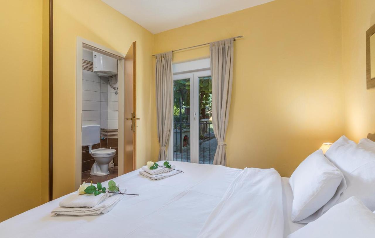 Apartments Loredana Poreč Kültér fotó